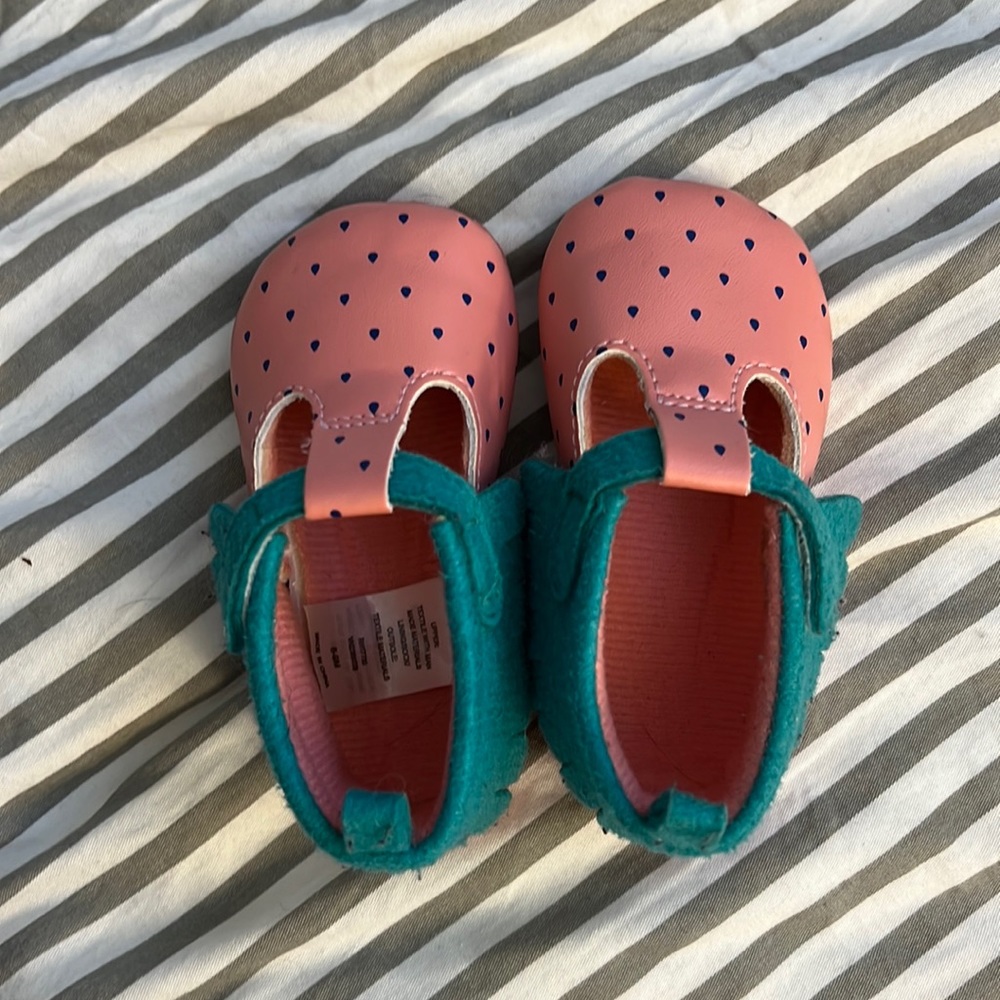 Cat & Jack Strawberry Mocassins 9-12 months